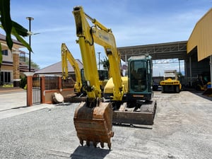 รถแบคโฮ YANMAR  VIO80B ขนาด 8 ตัน รถเก่านอก ติดต่อ Line jiraroj2909