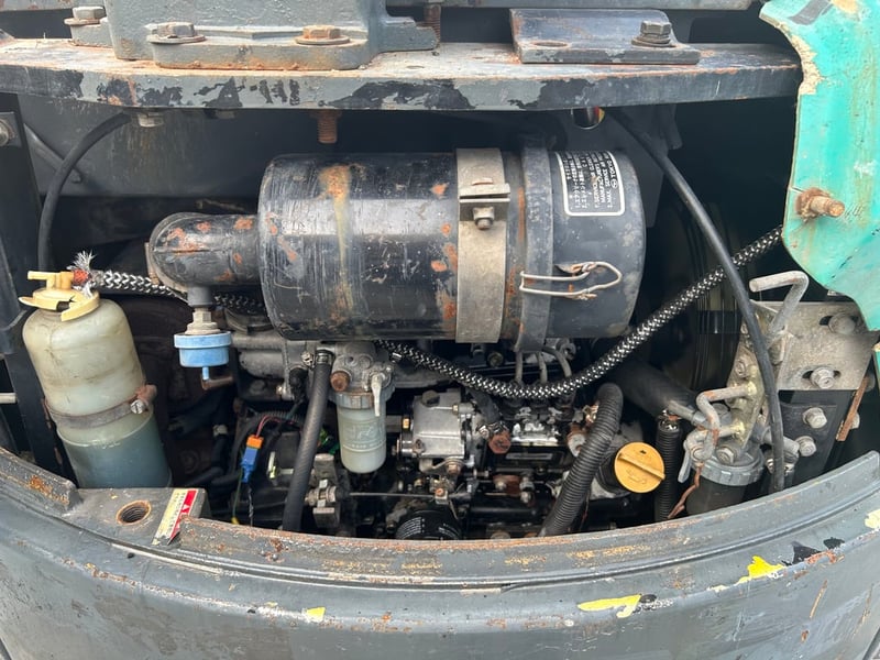 รถแบคโฮ KOBELCO SK30SR ขนาด 3 ตัน รถเก่านอกนำเข้า ติดต่อ Line: jiraroj2909