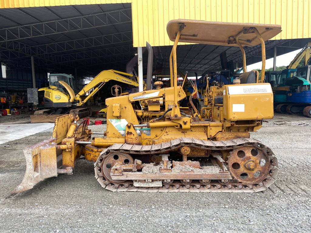 รถดันดิน รถแทรคเตอร์ MITSUBISHI BD2F ติดต่อ Line jiraroj2909 รถดันดิน รถแทรคเตอร์ MITSUBISHI BD2F ติดต่อ Line jiraroj2909