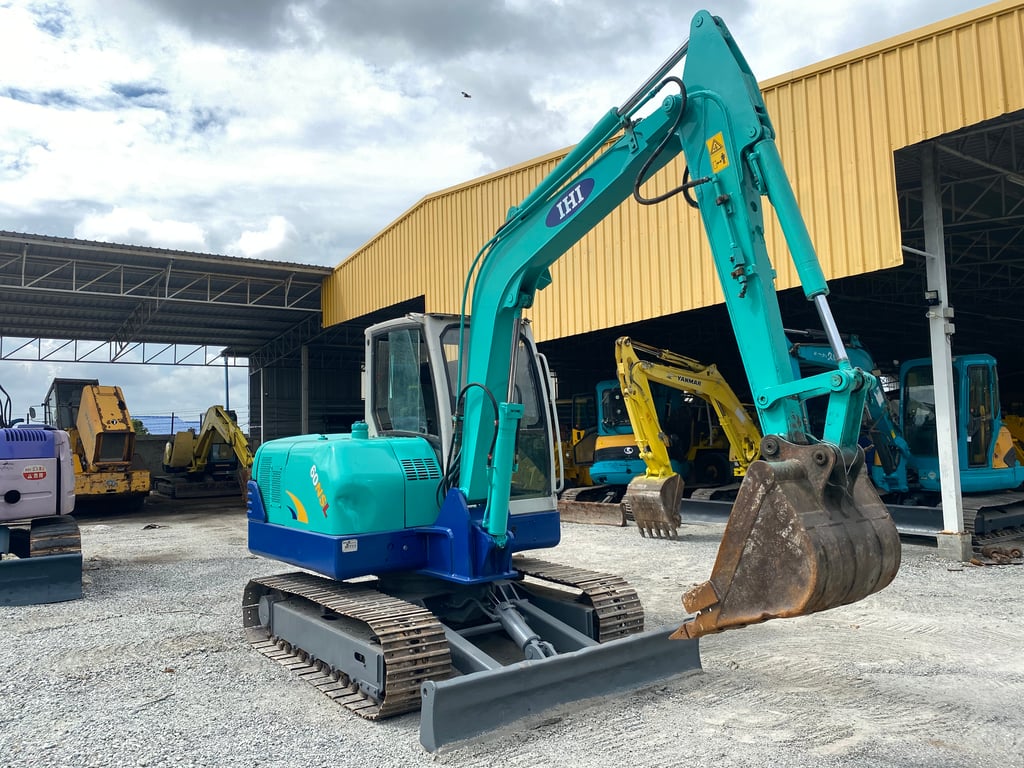 รถแบคโฮ IHI 60NS ขนาด 5 ตัน รถเก่านอก มีเอกสาร ติดต่อ line  jiraroj2909