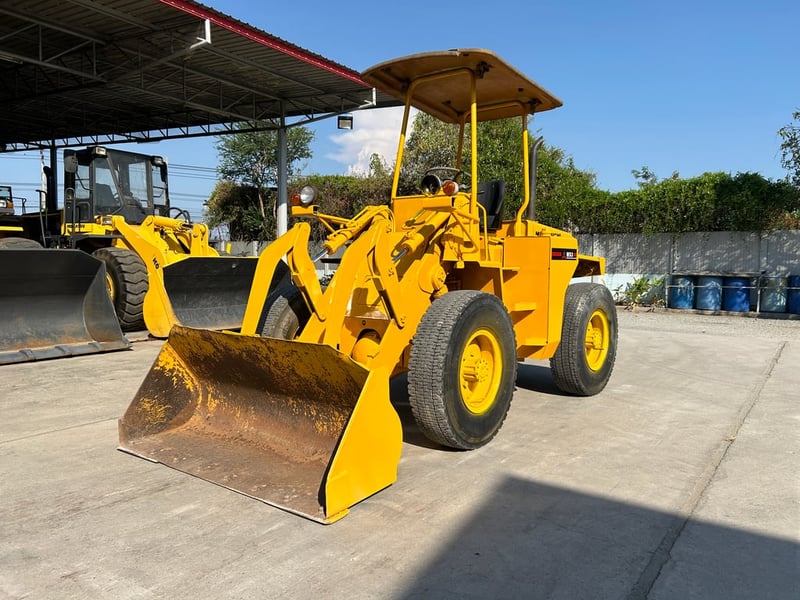 รถตักล้อยาง MITSUBISHI WS3 บุ้งกี๋ 0.5 คิว  รถเก่านอกนำเข้า ติดต่อ Line jiraroj2909