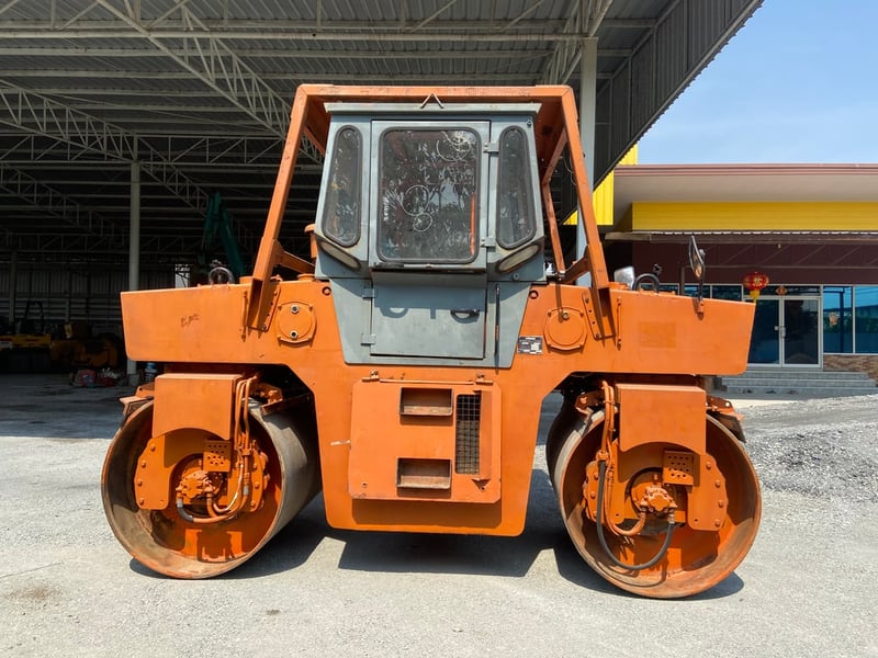 รถบดล้อเหล็ก HAMM   DV6.22 ขนาด 7ตัน รถเก่านอกนำเข้า ติดต่อ Line jiraroj2909