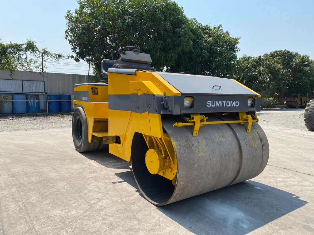 รถบดล้อหน้าเหล็กล้อหลังยาง SUMITOMO HW41VW ขนาด 4ตัน รถเก่านอกนำเข้า ติดต่อ Line jiraroj2909 รถบดล้อหน้าเหล็กล้อหลังยาง SUMITOMO HW41VW ขนาด 4ตัน รถเก่านอกนำเข้า ติดต่อ Line jiraroj2909