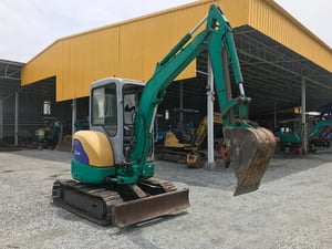 รถแบคโฮ  KOMATSU  PC30MR-1 ขนาด 3ตัน  รถเก่านอกนำเข้า   Line jiraroj2909