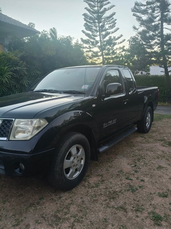 Nissan Navara KingCab 2,5 Calibre
