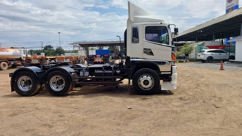 HINO FM 320แรงม้า รถบรรทุก 10ล้อ หัวลาก เฉพาะหัว ปี2007 เลขไมล์น้อยกว่า 800,000 กม.