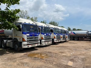 หางน้ำมัน40000ลิตร 5ช่อง 3เพลา ปี59 เอกสารครบ ใบพลังงานไม่ขาด มี5หาง หางน้ำมัน40000ลิตร 5ช่อง 3เพลา ปี59 เอกสารครบ ใบพลังงานไม่ขาด มี5หาง