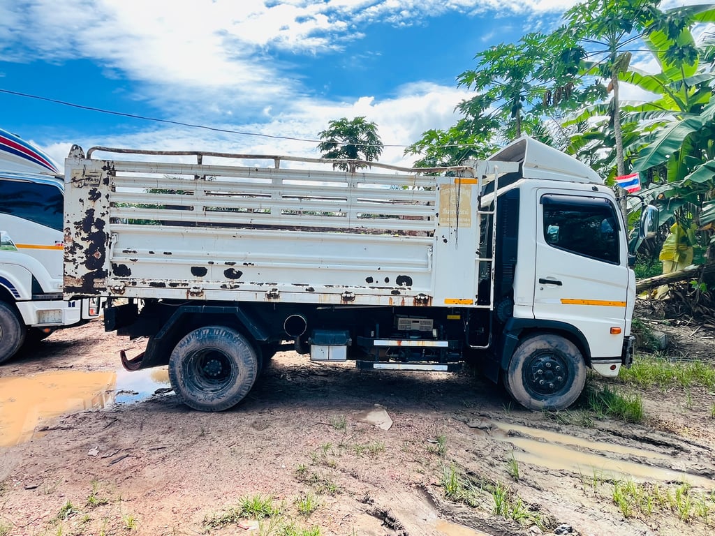 HINO FC 210แรงม้า รถบรรทุก 6ล้อ ดั้มพ์ ปี2021 (โทร : 083-2406693)