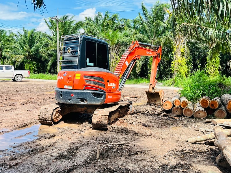 ขายดาวน์! คูโบต้า U55-S รถตักอเนกประสงค์ (โทรตรง : 083-2406693)