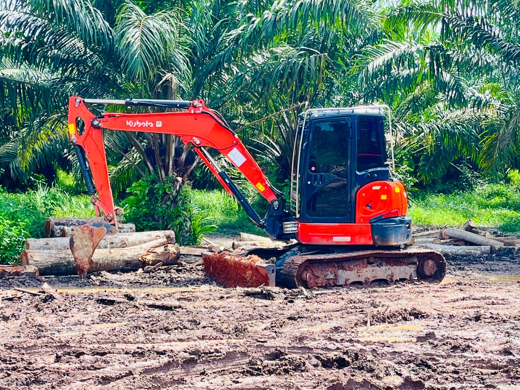 ขายดาวน์! คูโบต้า U55-S รถตักอเนกประสงค์ (โทรตรง : 083-2406693)