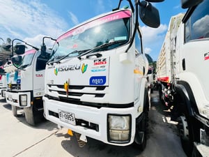ISUZU FXZ 320แรงม้า รถบรรทุก 10ล้อ โม่ผสมปูน ปี2019 (061-8795363) ISUZU FXZ 320แรงม้า รถบรรทุก 10ล้อ โม่ผสมปูน ปี2019 (061-8795363)