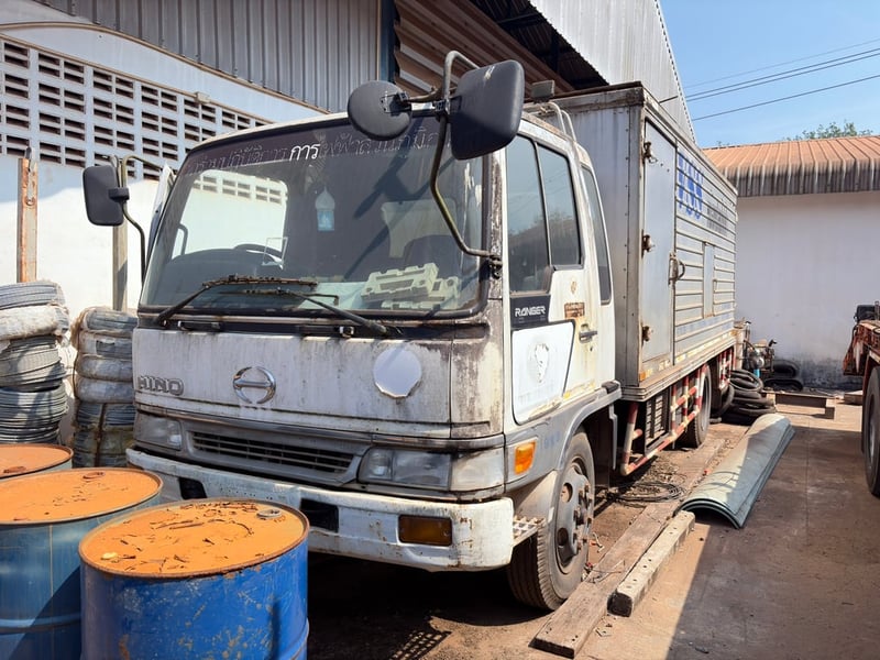 HINO KL340 130แรงม้า รถบรรทุก6ล้อ ปี1979 (062-4895233)