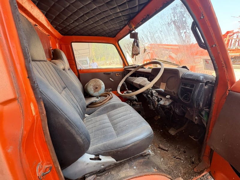 TOYOTA BU30 76แรงม้า 6ล้อ กระบะเหล็กติดเครน ปี2001 (062-4895233)