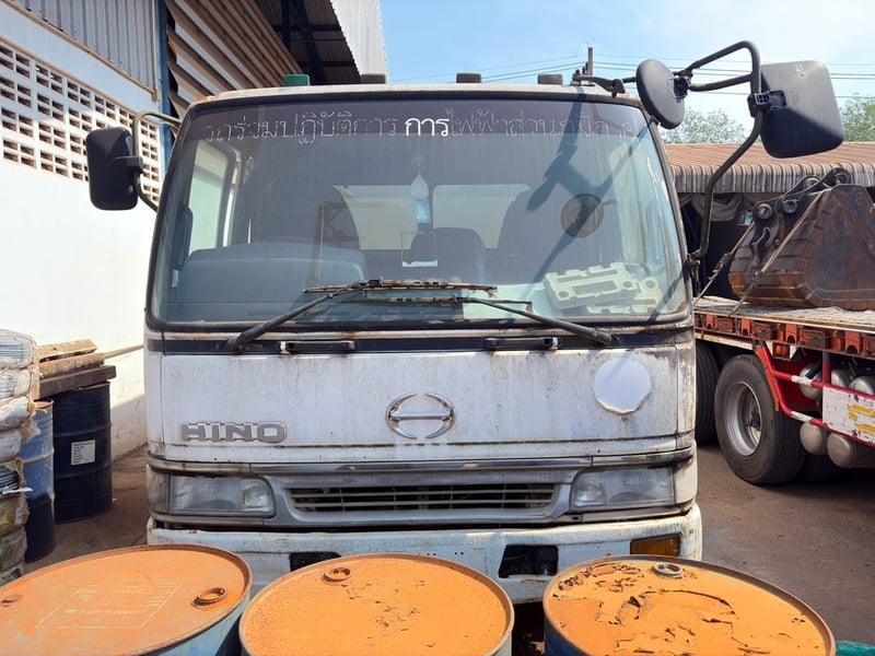 HINO KL340 130แรงม้า รถบรรทุก6ล้อ ปี1979 (062-4895233)