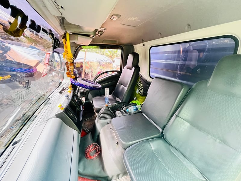 ISUZU FRR 210แรงม้า รถบรรทุก 6ล้อ พ่วงแม่ลูก ปี2022 (โทร : 083-2406693) ISUZU FRR 210แรงม้า รถบรรทุก 6ล้อ พ่วงแม่ลูก ปี2022 (โทร : 083-2406693)