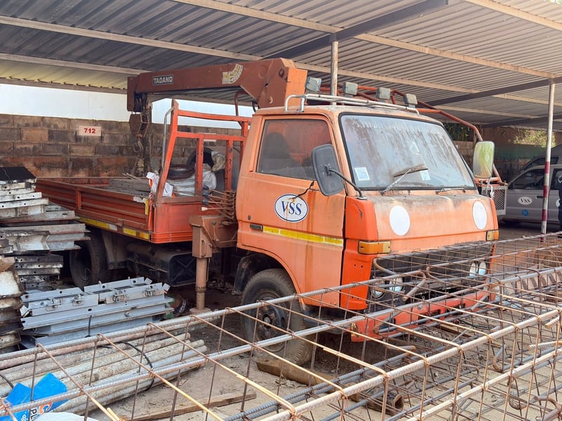 TOYOTA BU30 76แรงม้า 6ล้อ กระบะเหล็กติดเครน ปี2001 (062-4895233)