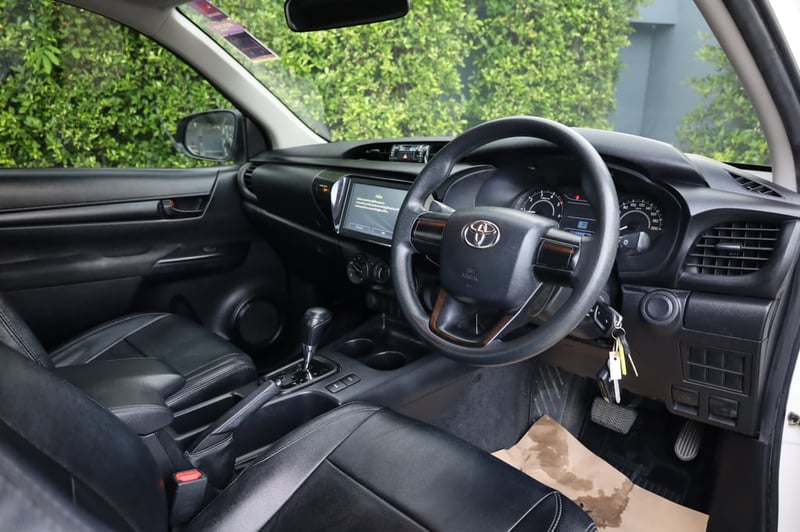 2022 TOYOTA REVO SMARTCAB 2.4 ENTRY Z EDITION AUTO