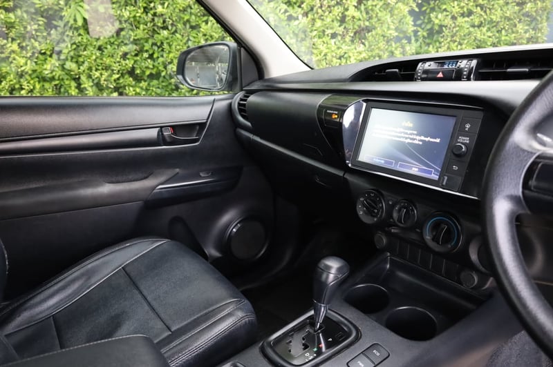 2022 TOYOTA REVO SMARTCAB 2.4 ENTRY Z EDITION AUTO