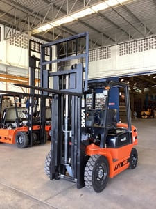 รถโฟร์คลิฟท์ไม่เคยใช้งาน