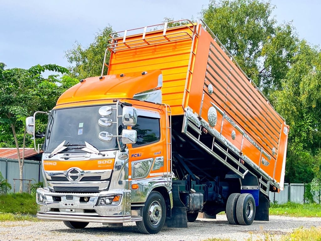 HINO FC 175แรงม้า รถบรรทุก 6ล้อ ดั้มพ์ ปี2023