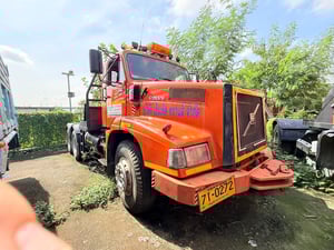 VOLVO NL12 รถบรรทุก หัวลาก 6ล้อ หัวลาก เฉพาะหัว ปี1995