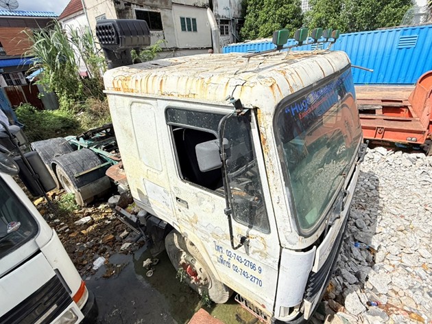 ขายเป็นอะไหล่ และ ขายซาก ขายเป็นอะไหล่ และ ขายซาก