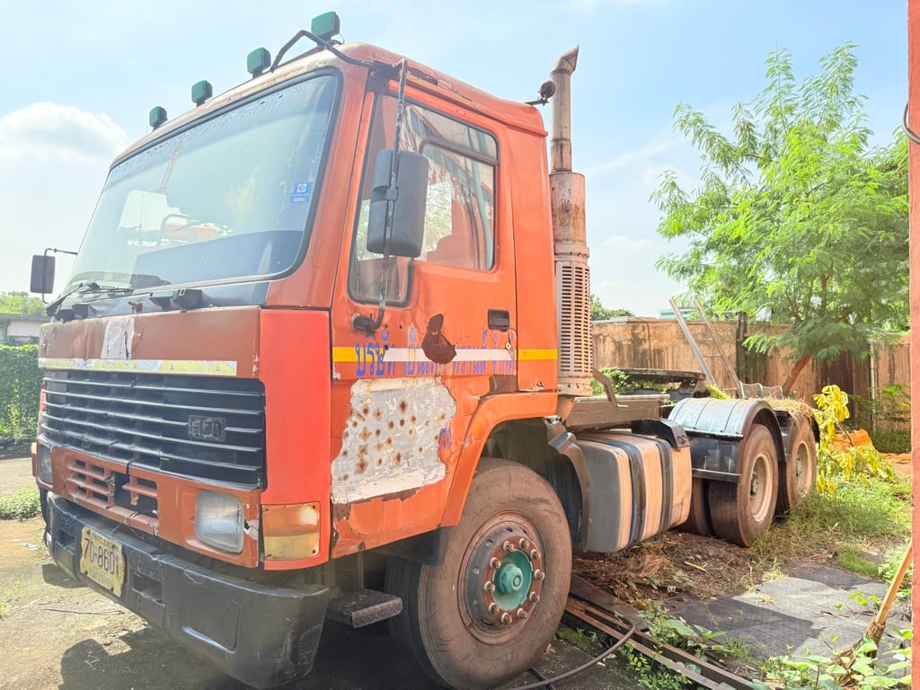 VOLVO FL10 รถบรรทุก หัวลาก 6ล้อ หัวลาก เฉพาะหัว ปี1999