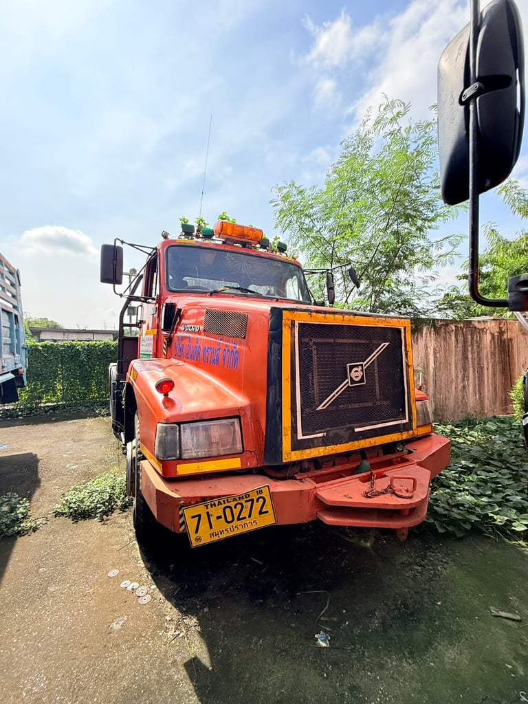 VOLVO NL12 รถบรรทุก หัวลาก 6ล้อ หัวลาก เฉพาะหัว ปี1995