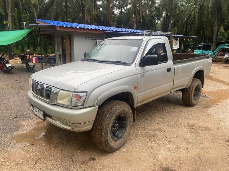 รถกระบะยกดั้ม