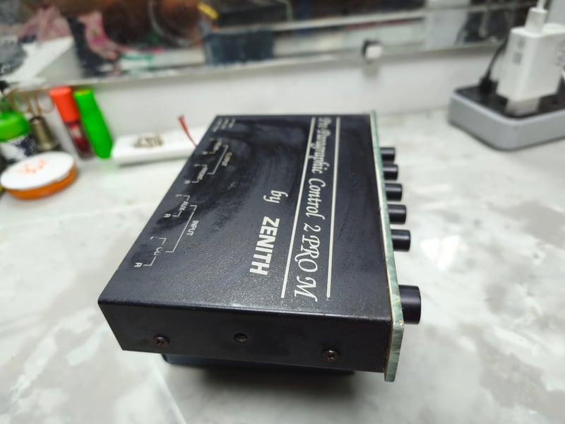 ปรีแอมป์ควบคุมเสียงรถยนต์ Zenith Pre-Audio ปรีแอมป์ควบคุมเสียงรถยนต์ Zenith Pre-Audio