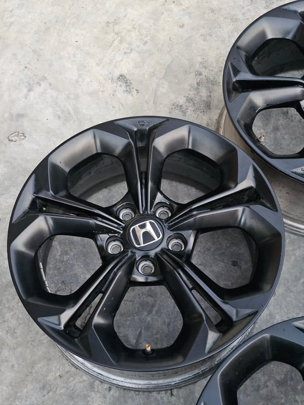 ล้อแม็กป้ายแดง Honda Civic FE RS  ขอบ 17 สีดำ กว้าง 7 นิ้ว 5รู114 ET45