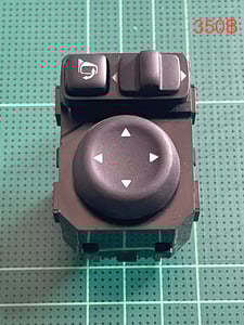 สวิทช์ปรับกระจกมองข้าง Nissan 