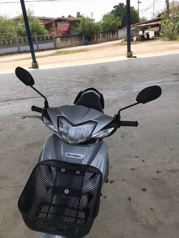 รถบ้านใช้เอง ฮอนด้าเวฟLED110i หัวฉีดสตาร์ทมือ รถบ้าน ปี2023 รถสภาพใหม่ป้ายแดงมือเดียวเครื่องดีแน่นๆสีเดิมทั้งคัน 