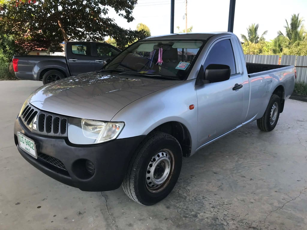 รถบ้านใช้เองไททัน ปี2550 เครื่อง2.5ดีเชล สีสวยไม่มีชนหนักไม่มีผุเครื่องดีแซสซีสวยแอร์เย็นฉ่ำ 