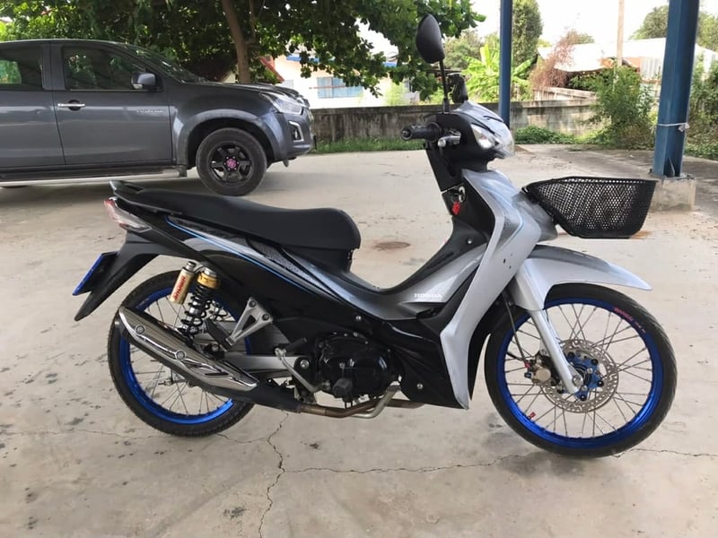 รถบ้านใช้เอง ฮอนด้าเวฟLED110i หัวฉีดสตาร์ทมือ รถบ้าน ปี2023 รถสภาพใหม่ป้ายแดงมือเดียวเครื่องดีแน่นๆสีเดิมทั้งคัน 