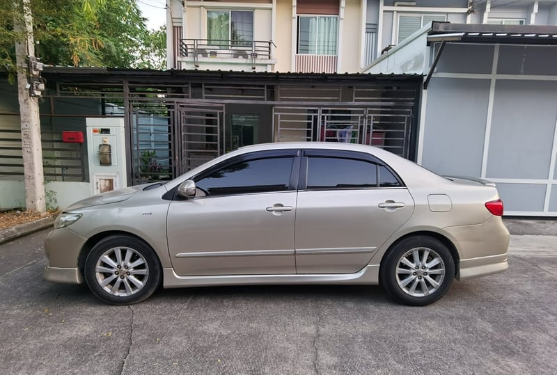 toyota altis 1.8 g vsc ตัวท็อปสุด