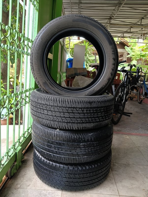 ขายยางมือสอง บริสโตน 4เส้น 1500 บาท