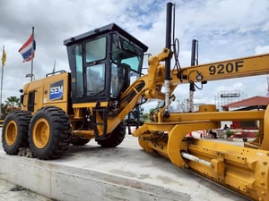 ขายรถเกรด ยี่ห้อ SEM เซม รุ่น 920F  ผลิตโดยแคทเทอร์พิลลาร์ 