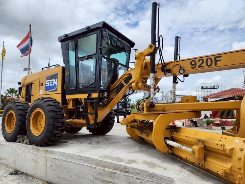 ขายรถเกรด ยี่ห้อ SEM เซม รุ่น 920F  ผลิตโดยแคทเทอร์พิลลาร์ 