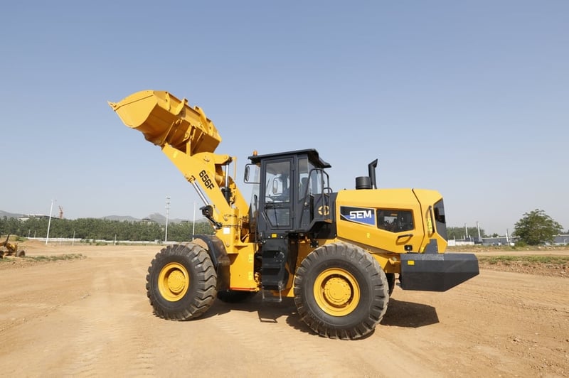 รถตักล้อยาง SEM  656F ผลิตโดยแคทเทอร์พิลลาร์