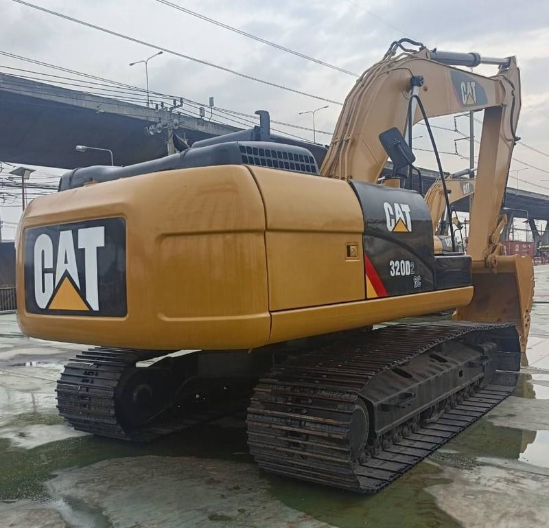 ขายรถขุด CAT 320D2GC  พร้อมใช้งาน