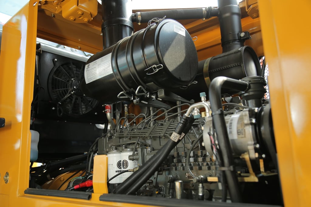 ขายรถตักล้อยาง ยี่ห้อ SEM  รุ่น 636D ขนาดกลาง ผลิตโดยแคทเทอร์พิลลาร์ ขายรถตักล้อยาง ยี่ห้อ SEM  รุ่น 636D ขนาดกลาง ผลิตโดยแคทเทอร์พิลลาร์