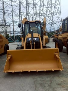 ขายรถตักหน้าขุดหลัง CAT 422F พร้อมใช้งาน