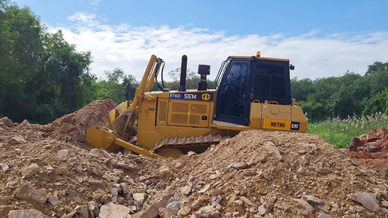 ขายรถดัน SEM816D ผลิตโดยแคทเทอร์พิลลาร์