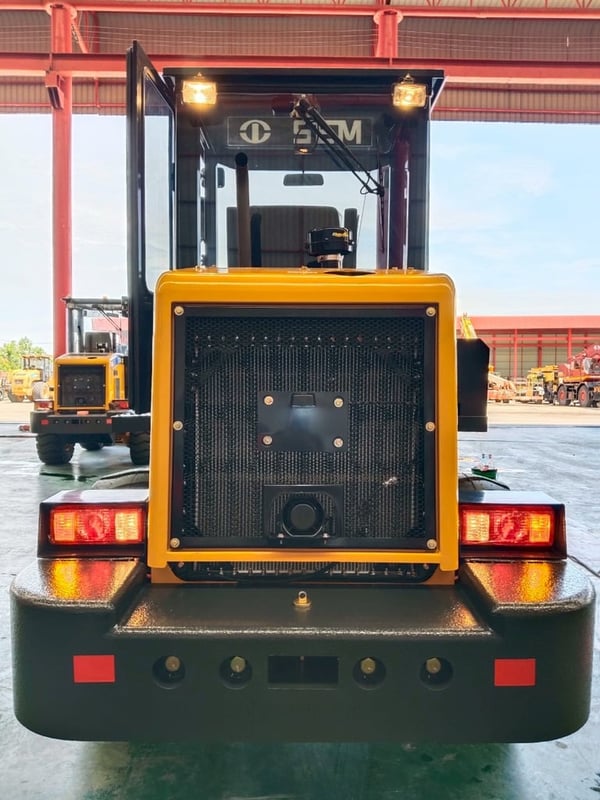 ขายรถตักล้อยาง ยี่ห้อ SEM รุ่น 618D ผลิตโดยแคทเทอร์พิลลาร์