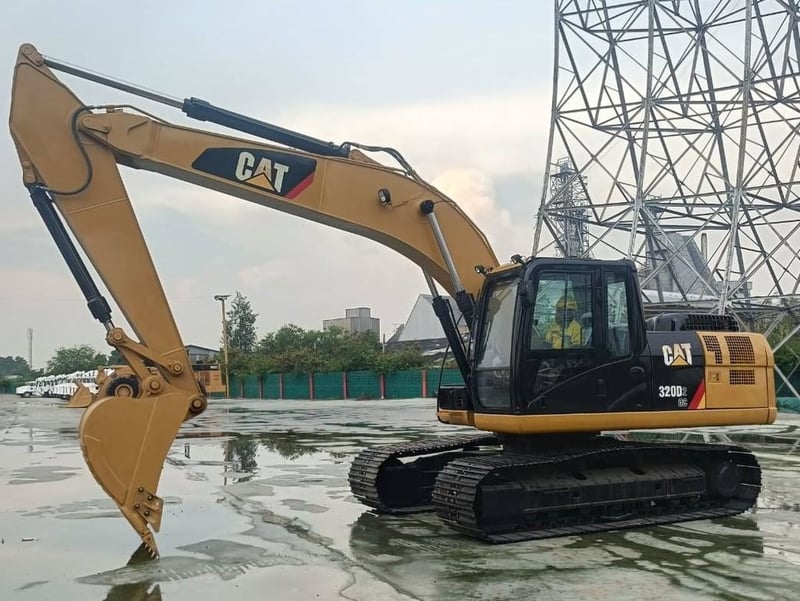 ขายรถขุด CAT 320D2GC  พร้อมใช้งาน