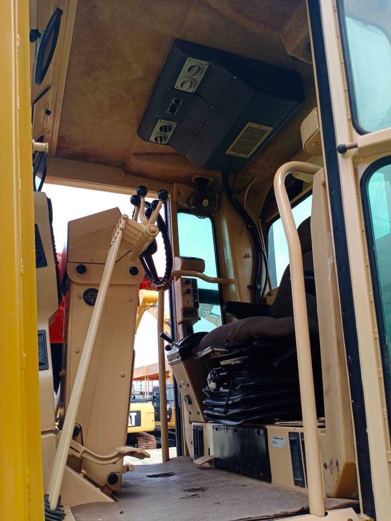 ขายรถเกรด CAT 140H พร้อมใช้งาน ขายรถเกรด CAT 140H พร้อมใช้งาน