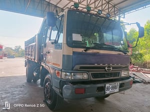 ต้องการขาย 6 ล้อ isuzu 175 แรงเครื่องดีมากเลยสภาพพร้อมใช้  เบรคทิฟฟี่