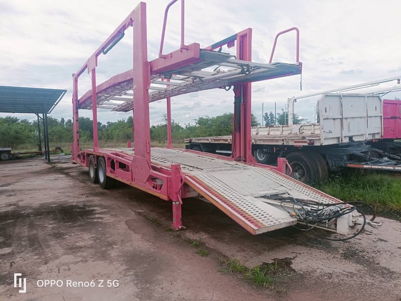 ต้องการขายรถพ่วงบรรทุกรถยนต์ปี 55 หาง rck  สนใจติดต่อ084-5391041   0805507438