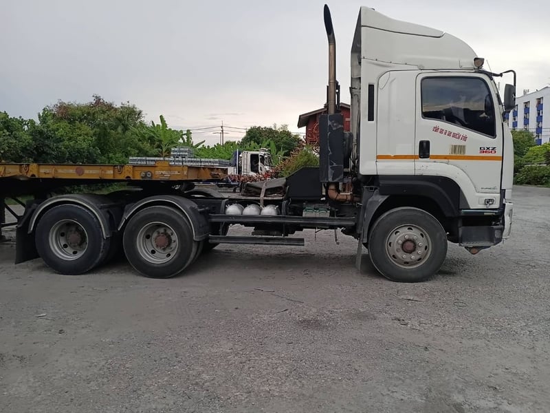 ISUZU GXZ 360แรงม้า รถบรรทุก หัวลาก 10ล้อ รถบรรทุกอื่นๆ ปี2013 ISUZU GXZ 360แรงม้า รถบรรทุก หัวลาก 10ล้อ รถบรรทุกอื่นๆ ปี2013